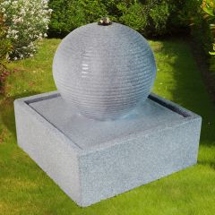 230V - Gartenbrunnen MODERN lichtgrau mit LED-Licht